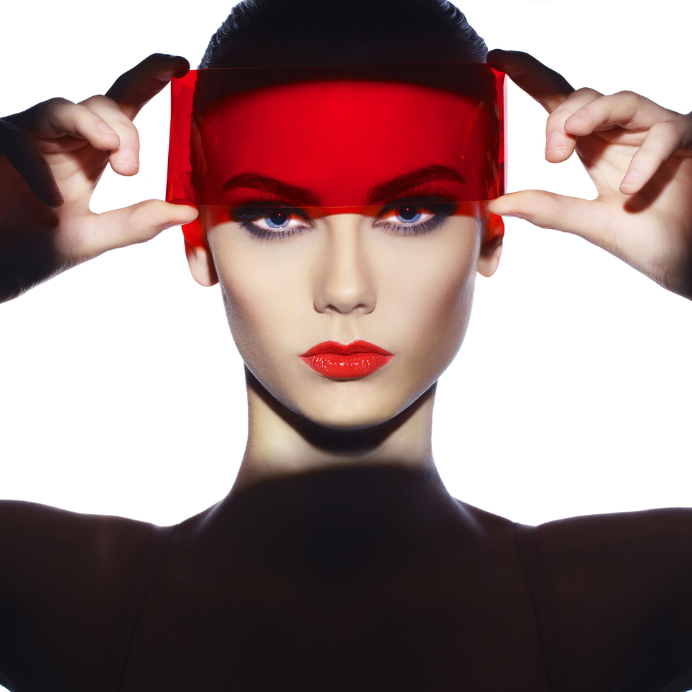 Doctor wellness, red light bed, red light panel, photo-biomodulation, red light therapy, sports recovery, longevity, biohacking, bio-hack, rejuvenation, 3 wavelength panel, recovery. Chronic pain. Anti-aging